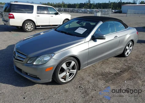 2013 Mercedes-Benz E 350 z USA, uszkodzony, nr VIN WDDKK5KF5DF217859